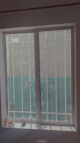 1664 E 113th, Los Angeles, CA 90059