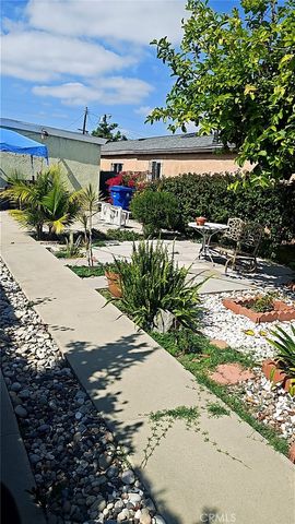 1664 E 113th, Los Angeles, CA 90059