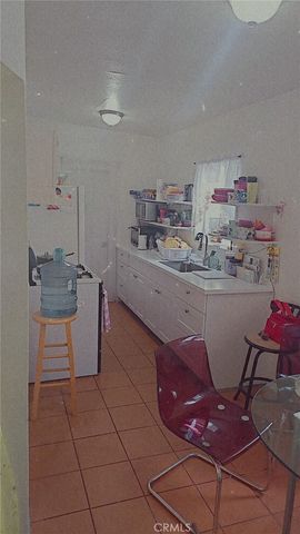 1664 E 113th, Los Angeles, CA 90059
