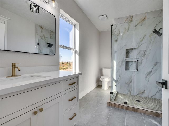 7016 Delesandri Drive, Hitchcock, TX 77563