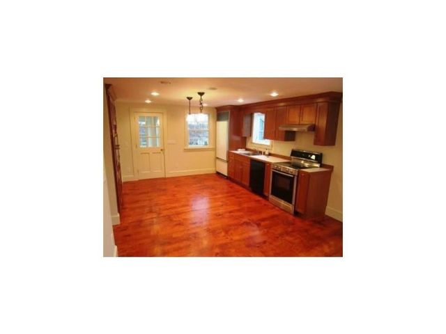 57 Dewolf Avenue, Bristol, RI 02809