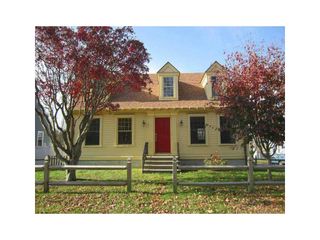 57 Dewolf Avenue, Bristol, RI 02809