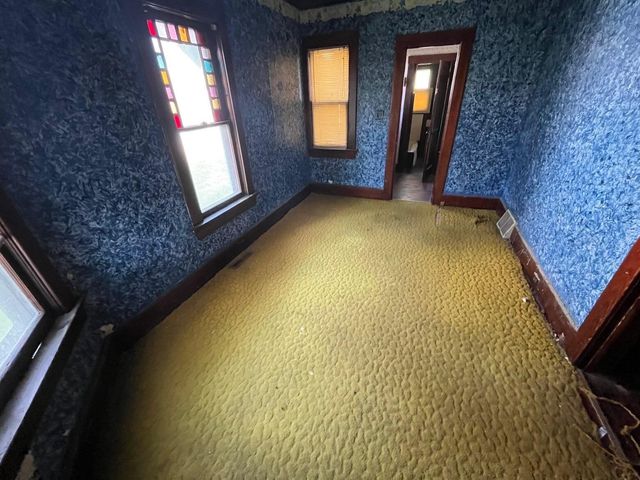 203 E Delaware Street, Decatur Vllg, MI 49045