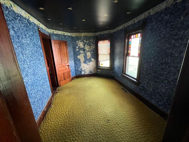 203 E Delaware Street, Decatur Vllg, MI 49045