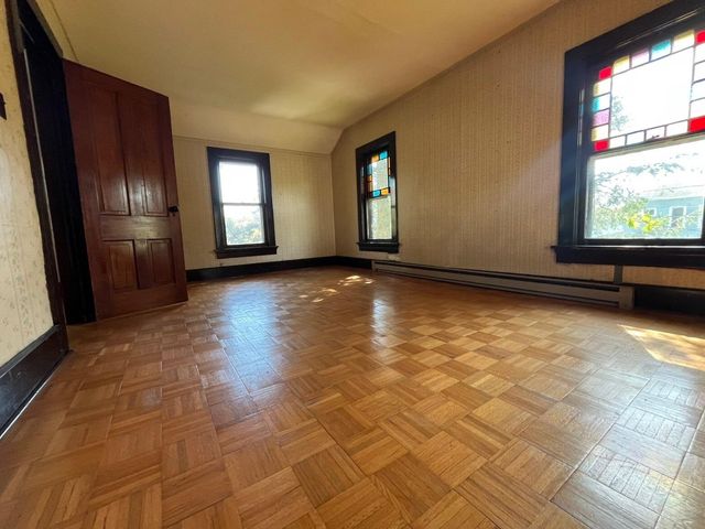 203 E Delaware Street, Decatur Vllg, MI 49045