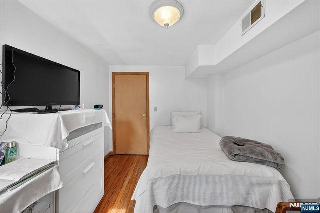 99 Bruen Street, Newark, NJ 07105