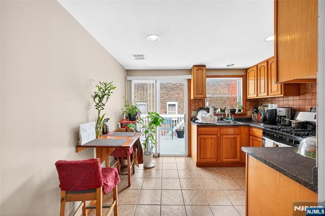 99 Bruen Street, Newark, NJ 07105