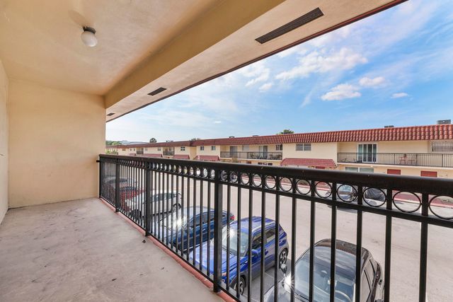6659 SW 41st Place 38, Davie, FL 33314