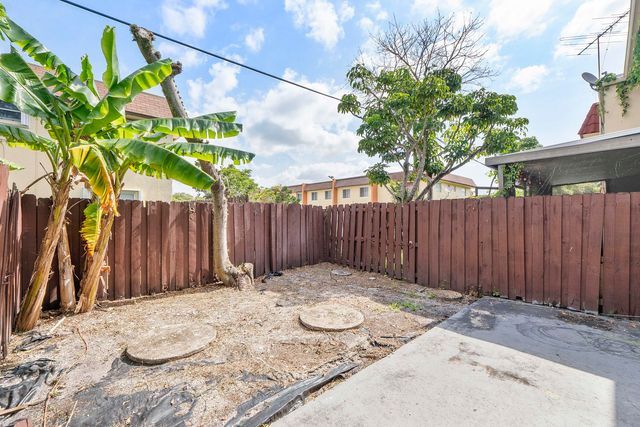 6659 SW 41st Place 38, Davie, FL 33314