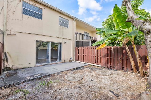 6659 SW 41st Place 38, Davie, FL 33314