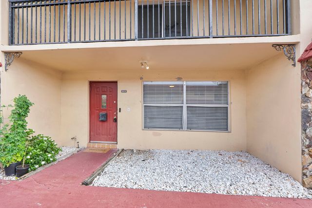 6659 SW 41st Place 38, Davie, FL 33314