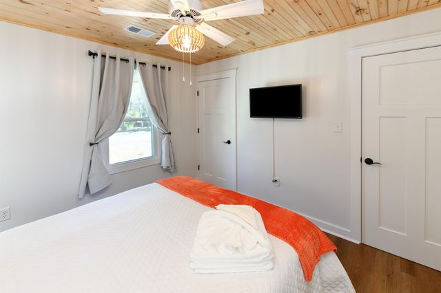 1931 Lakeview Circle, Surfside Beach, SC 29575
