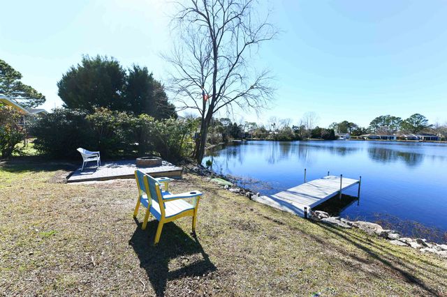 1931 Lakeview Circle, Surfside Beach, SC 29575