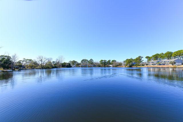 1931 Lakeview Circle, Surfside Beach, SC 29575