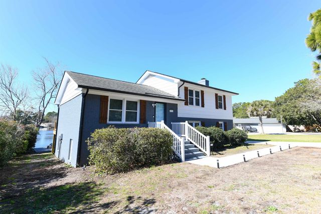 1931 Lakeview Circle, Surfside Beach, SC 29575