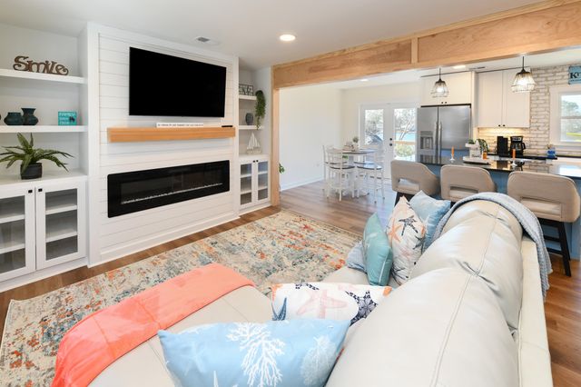 1931 Lakeview Circle, Surfside Beach, SC 29575