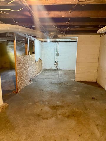 1312 N 11th Street, Superior, WI 54880