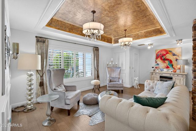 1321 E TREASURE COVE Drive, Gilbert, AZ 85234