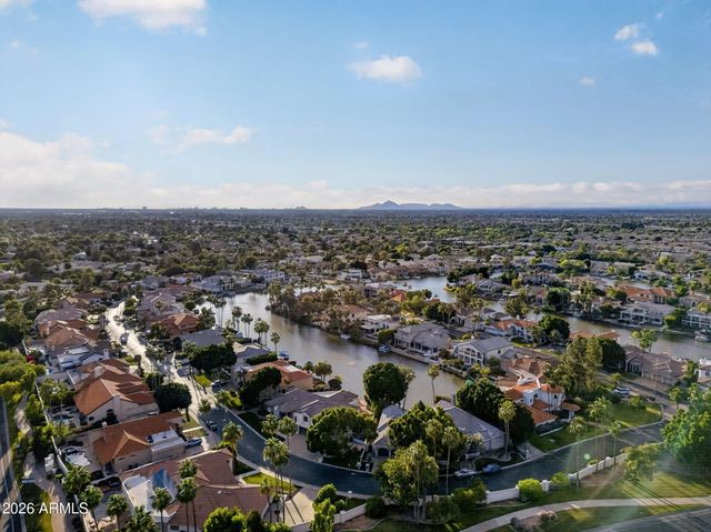 1321 E TREASURE COVE Drive, Gilbert, AZ 85234
