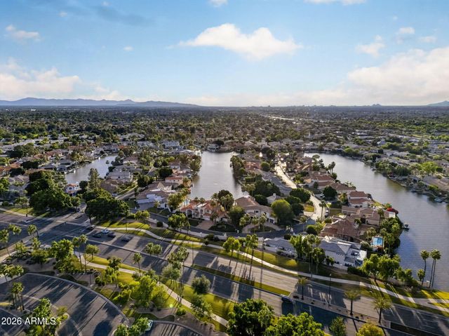 1321 E TREASURE COVE Drive, Gilbert, AZ 85234