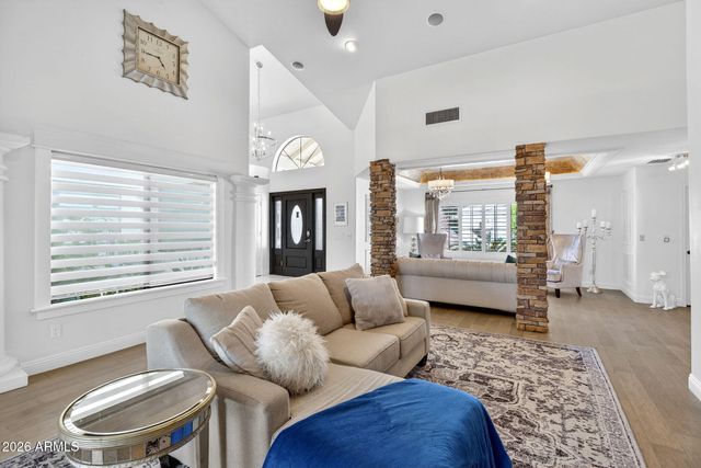1321 E TREASURE COVE Drive, Gilbert, AZ 85234