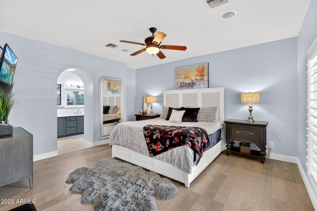 1321 E TREASURE COVE Drive, Gilbert, AZ 85234