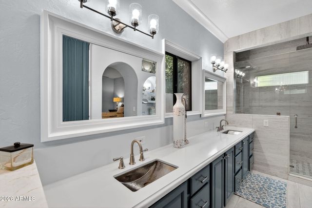 1321 E TREASURE COVE Drive, Gilbert, AZ 85234