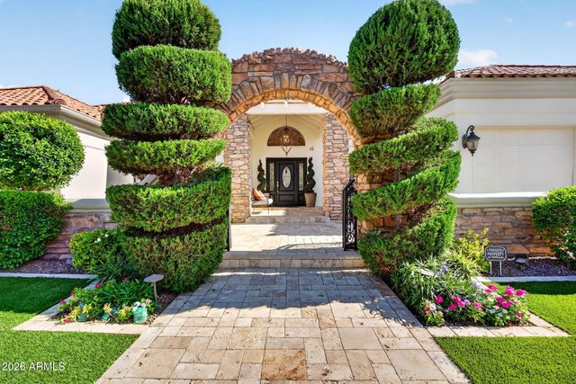 1321 E TREASURE COVE Drive, Gilbert, AZ 85234