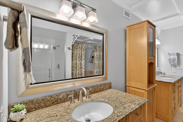 1321 E TREASURE COVE Drive, Gilbert, AZ 85234