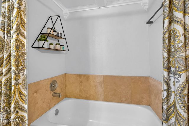 1321 E TREASURE COVE Drive, Gilbert, AZ 85234