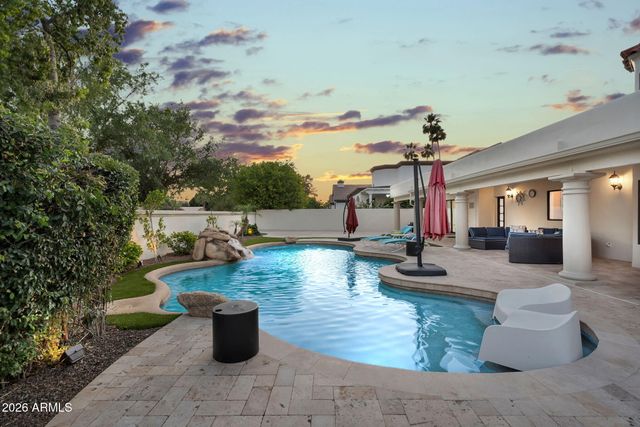 1321 E TREASURE COVE Drive, Gilbert, AZ 85234