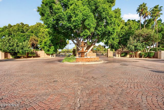 1321 E TREASURE COVE Drive, Gilbert, AZ 85234