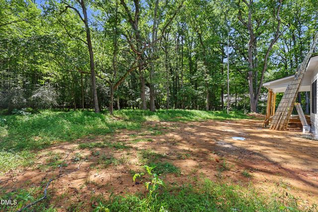 827 Homestead Road, Chapel Hill, NC 27516