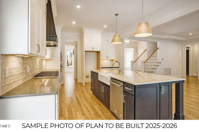 827 Homestead Road, Chapel Hill, NC 27516