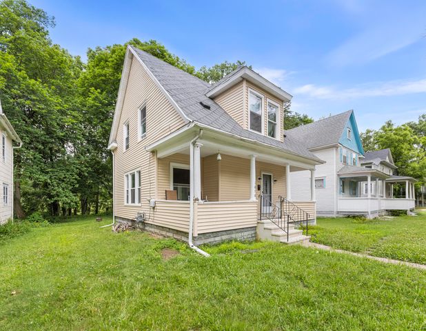 1030 S Jackson Street, Jackson, MI 49203