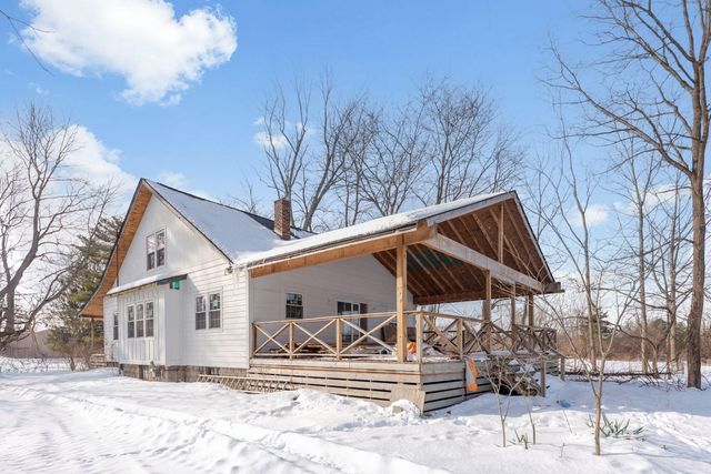 6351 Harbert Road, Sawyer, MI 49125