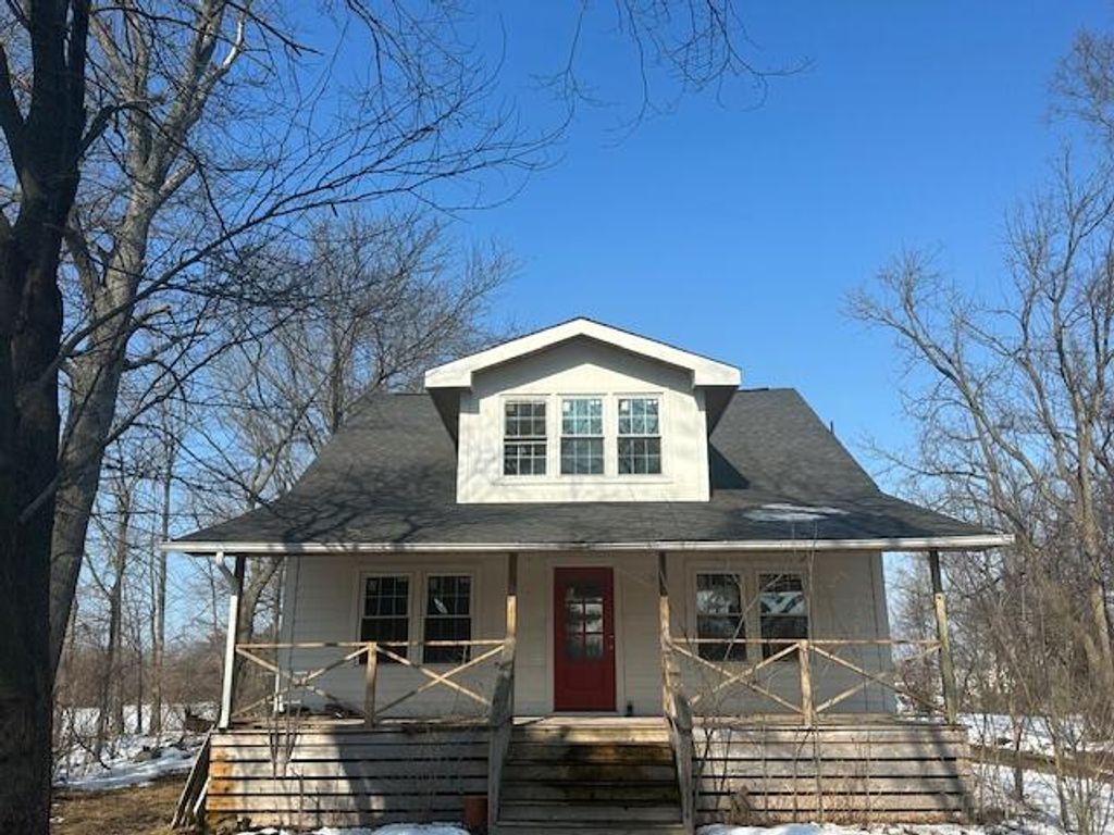 6351 Harbert Road, Sawyer, MI 49125