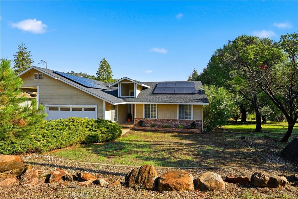 18206 N Shore, Hidden Valley Lake, CA 95467