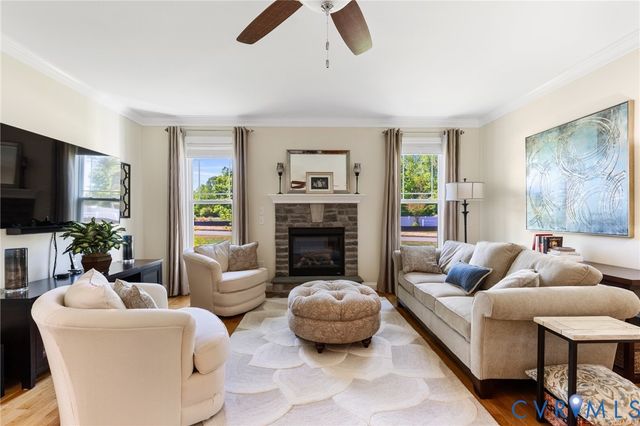 10240 Deerlake Dr, New Kent, VA 23124