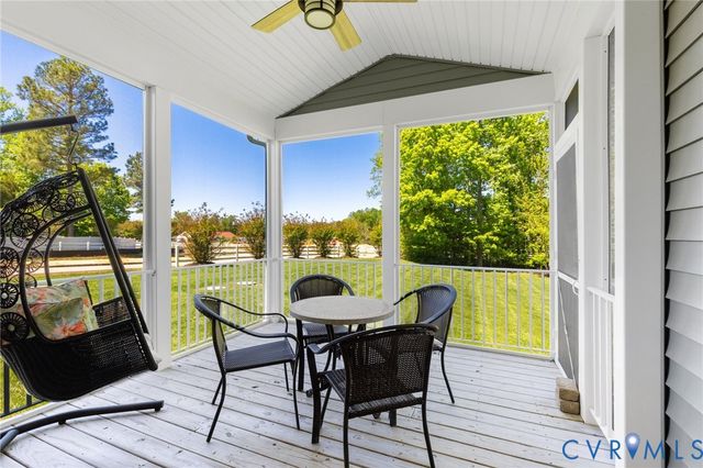 10240 Deerlake Dr, New Kent, VA 23124