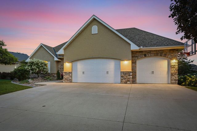 1647 Seashell Lane, Waconia, MN 55387