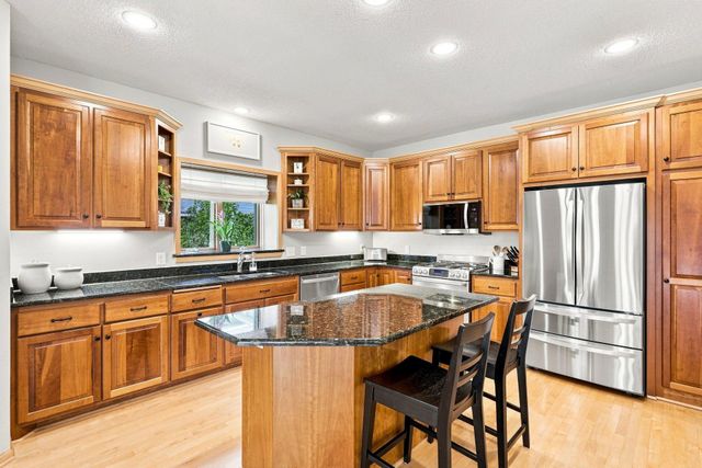 1647 Seashell Lane, Waconia, MN 55387
