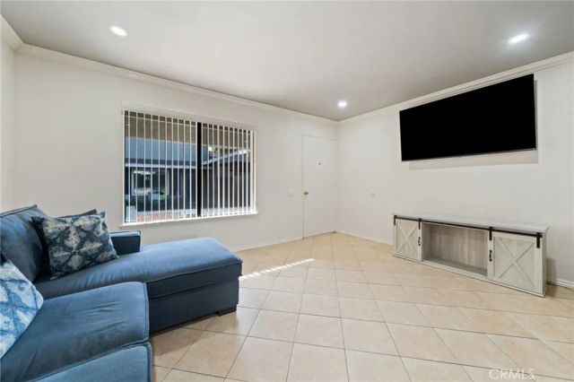 2443 Deodar Street 2, Santa Ana, CA 92705