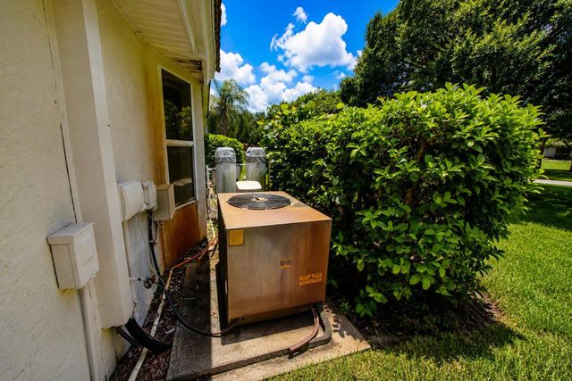 1542 SW JASMINE Trace, Palm City, FL 34990