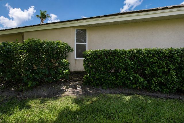 1542 SW JASMINE Trace, Palm City, FL 34990