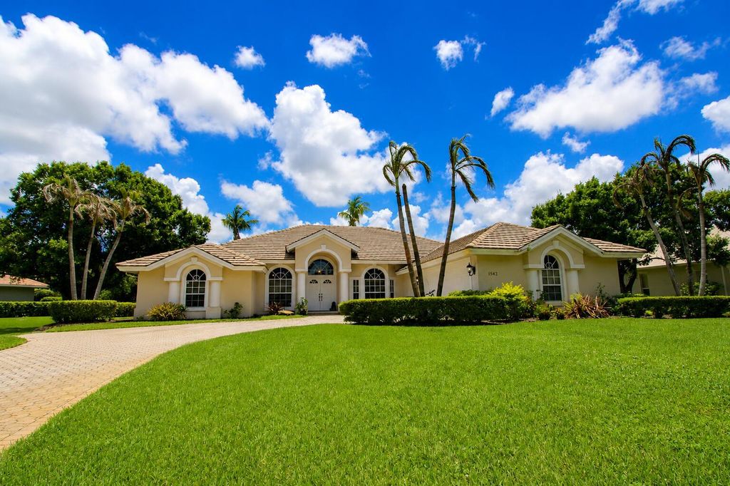 1542 SW JASMINE Trace, Palm City, FL 34990