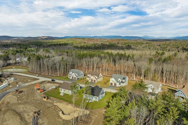44 Lady Walsingham Way, Laconia, NH 03246