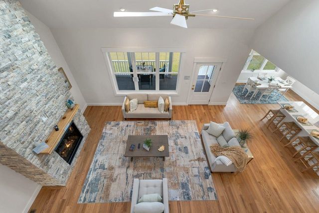 44 Lady Walsingham Way, Laconia, NH 03246