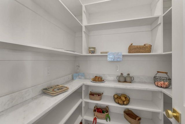 44 Lady Walsingham Way, Laconia, NH 03246