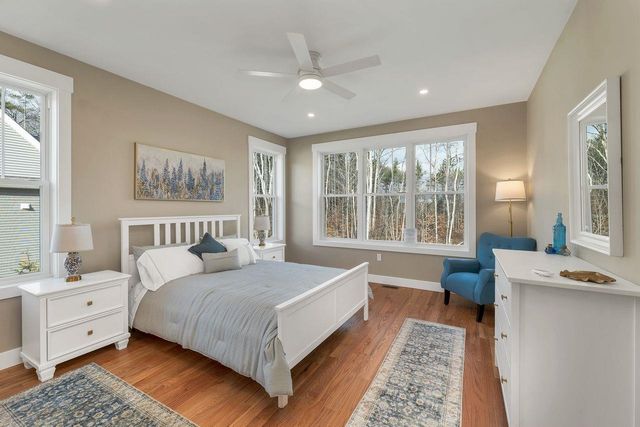 44 Lady Walsingham Way, Laconia, NH 03246